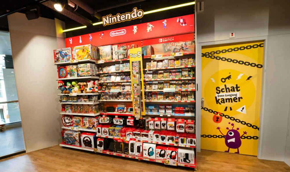 Impact instore_Nintendo Eindhoven Intertoys XL_02a