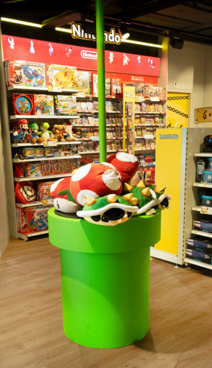 Impact instore_Nintendo Eindhoven Intertoys XL_STAND 02